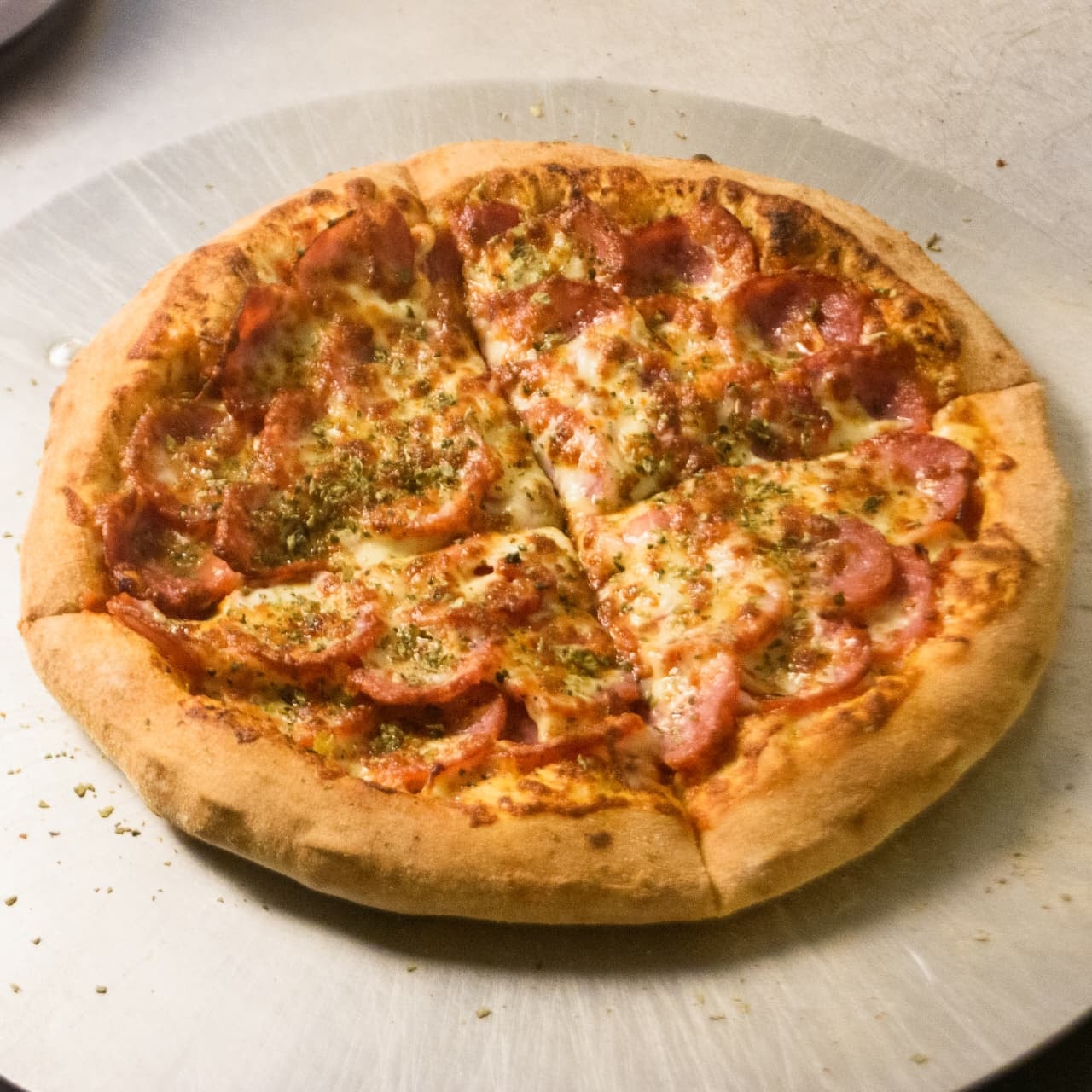 Pizza Costelona DiVéro — Costela bovina desfiada, cozida lentamente